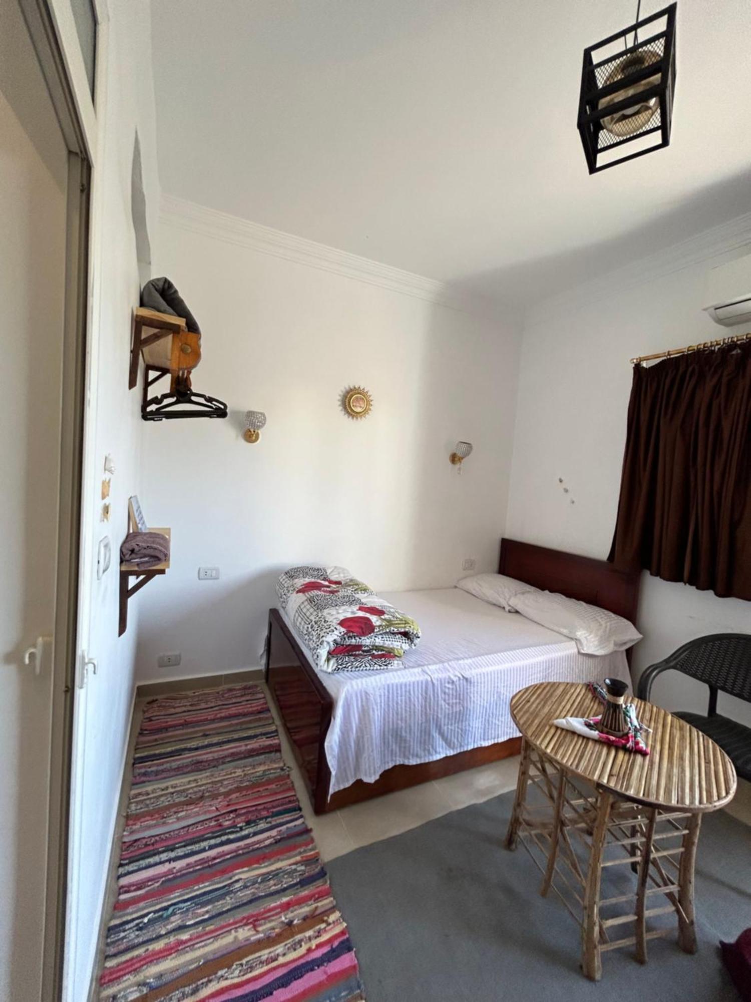 Bedoune House-light House Apartament *